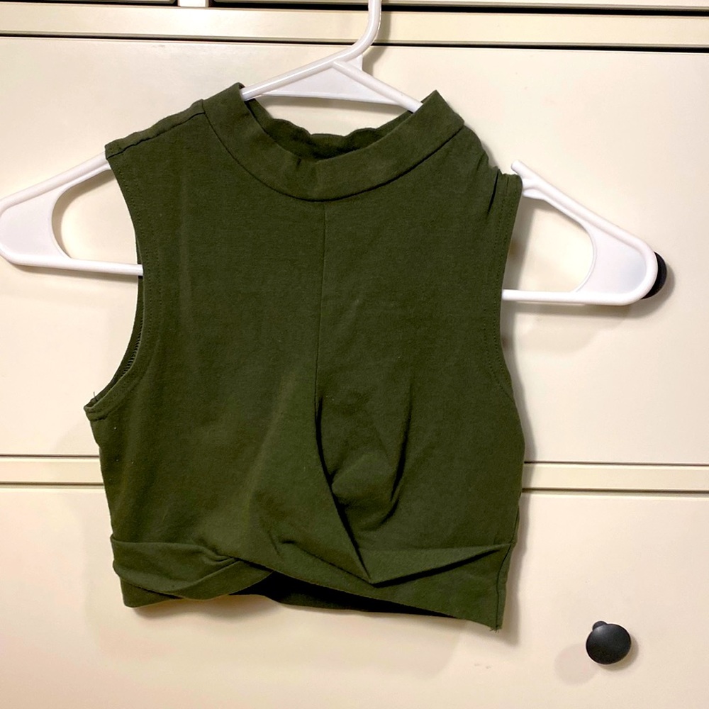 green crop top